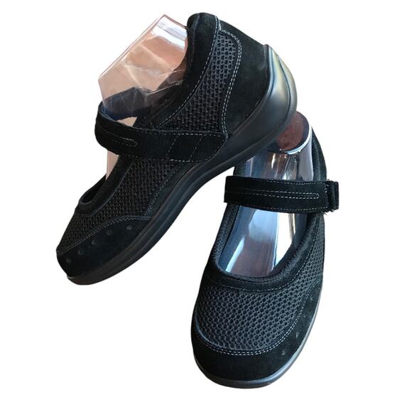 OrthoFeet Chatanooga Black Suede and Mesh Mary Jane Sneakers Extra Wide size 8.5 - Picture 12 of 13